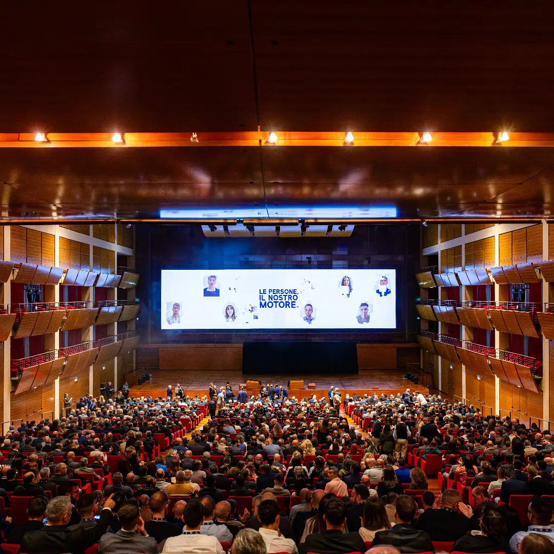 Immagine News Gruppo Intergea: La Convention del 26 Ottobre Celebra il 2 Miliardi di Fatturato e il Cuore Umano del Successo